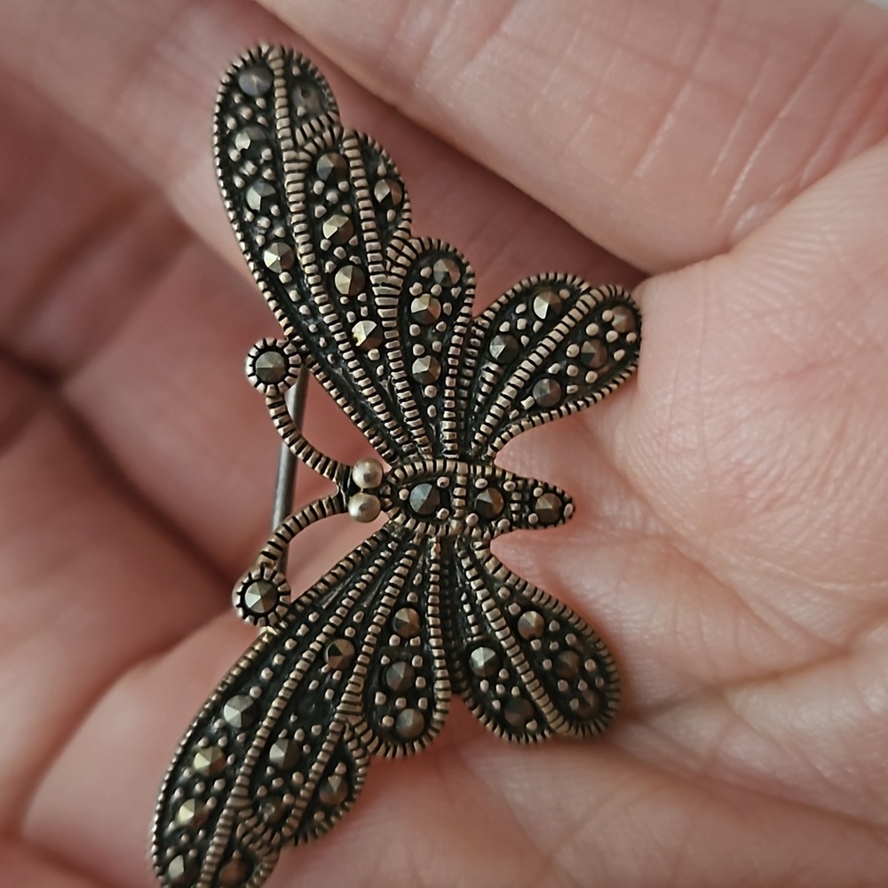 Sterling & Marcasite  stamped 925 Demure pin